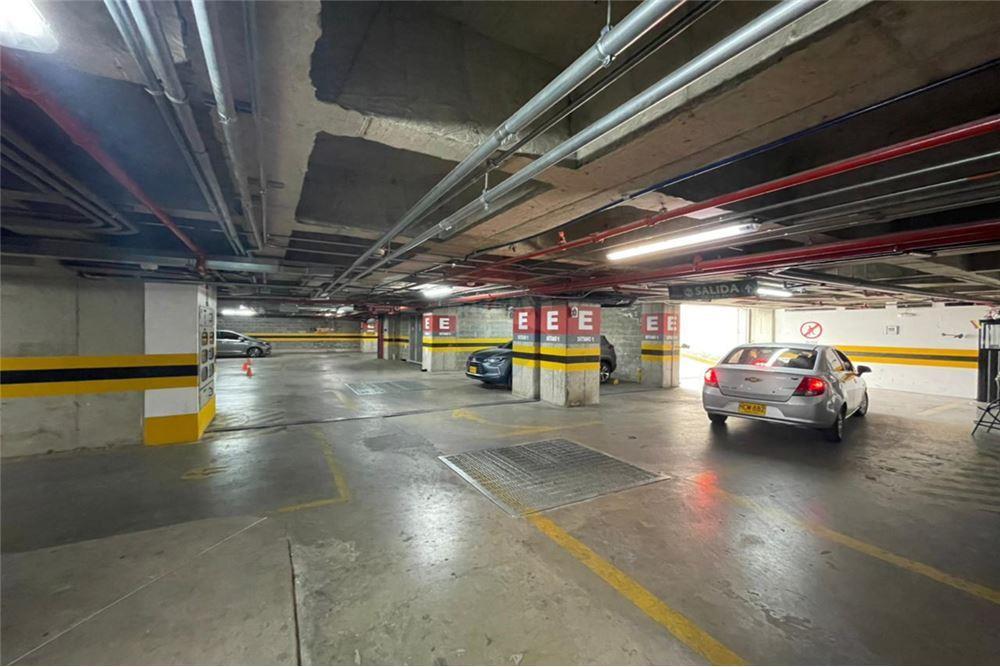 Commercial Property for Sale in San facon shopping center Distrito Capital 111411